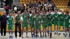 Handball HG Ingolstadt - TSV Mainburg 05.04.08 - wer verliert steigt ab - Ingolstadt siegt und feiert vor den Fans