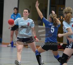 Handball - HG Ingolstadt - Dachau - Eva-Maria Binner sucht die Lücke