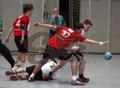 Handball - MTV Ingolstadt - Deggendorf. Nummer 10 kann gerade noch einen Angriff vereiteln