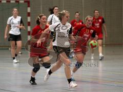 Handball - Damen - HG Ingolstadt - Günzburg - Steffi Rahm im Alleingang zum Tor