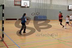 Handball Bezirksliga DJK Ingolstadt - TSV Gaimersheim Mayr Anna-Maria beim Wurf  (DJK) Foto: Juergen Meyer