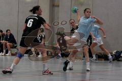 Handball Landesliga Damen HG Ingolstadt-Walkenhofen Bilgit Schotterer beim Wurf Foto: Juergen Meyer