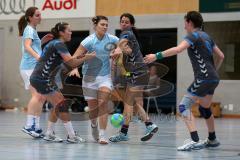 Handball Damen - HG Ingolstadt - SC Freising - Sarah Geier 21 will durch die Abwehr