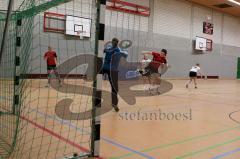 Handball Bezirksliga DJK Ingolstadt - TSV Gaimersheim György Hainalka beim Wurf  (DJK) Foto: Juergen Meyer