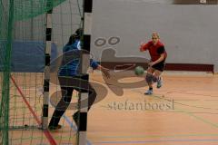 Handball Bezirksliga DJK Ingolstadt - TSV Gaimersheim Mihalik Veronika beim Wurf  (DJK) Foto: Juergen Meyer