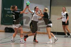 Handball Damen - HG Ingolstadt - HSG Würm-Mitte - mitte (4) Franziska Benick wird von den Verteidigerinnen gestoppt
