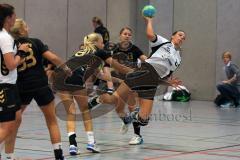 Handball Damen - HG Ingolstadt - TSV Ismaning II - Stephanie Jung ab durch die Mitte