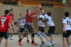 Handball - MTV Ingolstadt - SC Freising - Robert Napast kommt nicht durch die Abwehr