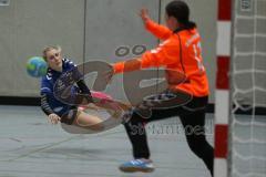 Handball Damen Landesliga Bayern - HG Ingolstadt - ESV Neuaubing - Lisa Günther wirft knapp am Tor vorbei