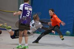 Herren Handball BOL - MTV Ingolstadt - TSV Mainburg - Georg Zimmermann rechts (12 MTV) kann das Tor nicht verhinder