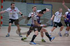 Herren Handball BOL - MTV Ingolstadt - TSV Mainburg - mitte Andrei Macovei (15 MTV) im Kampf mit der Abwehr