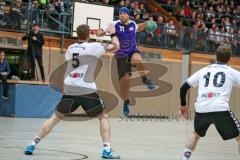 Herren Handball BOL - MTV Ingolstadt - TSV Mainburg - Stephan Auernhammer (11 MTV) wirft ein Tor