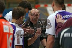 Herren Handball BOL - MTV Ingolstadt - TSV Mainburg - Laszlo Ferencz (Trainer) TimeBreak spricht zum Team