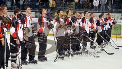 Inline Hockey-WM in Ingolstadt - Deutschland - Finnland 7:1 - Das deutsche Team bei der Nationalhymne