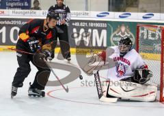 Inline Hockey-WM in Ingolstadt - Eröffnungsspiel - Deutschland gegen Slowenien 7:5 - Lewandowski Eduard scheitert am Torwart