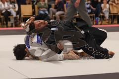 Judo - 2. Bundesliga - Männer - Saison 2024/25 - Judo - ESV Ingolstadt - Rüsselsheim-  - Jose Ryan da Silva Bruno schwarz ESV  - Miriam Abbaszade weiss Rüsselsheim - Foto: Meyer Jürgen