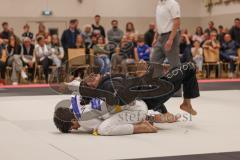 Judo - 2. Bundesliga - Männer - Saison 2024/25 - Judo - ESV Ingolstadt - Rüsselsheim-  - Jose Ryan da Silva Bruno schwarz ESV  - Miriam Abbaszade weiss Rüsselsheim - Foto: Meyer Jürgen