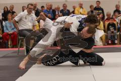 Judo - 2. Bundesliga - Männer - Saison 2024/25 - Judo - ESV Ingolstadt - Rüsselsheim-  - Mathias Werner schwarz ESV - Nils Faßmann weiss Rüsselsheim - Foto: Meyer Jürgen