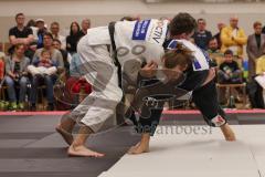 Judo - 2. Bundesliga - Männer - Saison 2024/25 - Judo - ESV Ingolstadt - Rüsselsheim-  - Mathias Werner schwarz ESV - Nils Faßmann weiss Rüsselsheim - Foto: Meyer Jürgen