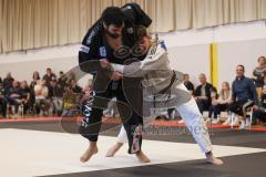 Judo - 2. Bundesliga - Männer - Saison 2024/25 - Judo - ESV Ingolstadt - Rüsselsheim-  - Mohamed Montassar Rouahi schwarz ESV -  - Nils Faßmann weiss Rüsselsheim - Foto: Meyer Jürgen