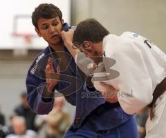 Judo - Landesliga Süd - DJK Ingolstadt - TSV Palling - Red Sox - Benjamin Fauser links gegen Dominik Reiter