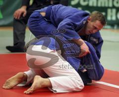 Judo - Herren - DJK Ingolstadt - Passau - hält den Gegener unten, Alexander Krapp
