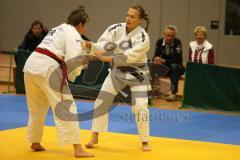 Judo Damen - Bayernliga - DJK Ingolstadt - SV Hirten - rechts Anja Weinzierl (DJK) gegen Anja Moog