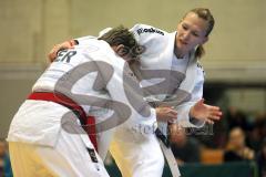 Judo Damen - Bayernliga - DJK Ingolstadt - SV Hirten - rechts Anja Weinzierl (DJK) gegen Anja Moog