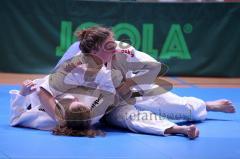 Judo Damen DJK Ingolstadt - PTSV Hof - Kuhlmann Anke (ganz weiß oben DJK Ing) - Foto: Jürgen Meyer