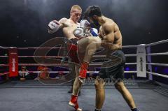 NIGHT 4 FIGHT, Stadttheater Ingolstadt, Kickboxen, K1, Europameisterschaft, Titelkampf ISKA EM bis 75 kg, Sieger nach Punkten Daniel Jäger (rote Hose) gegen Zsaiid Aydaev (schwarze Hose)