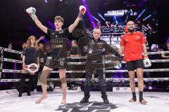 Gladiator Fight Night 6; Festsaal Ingolstadt; Deutsche Meisterschaft Mittelgewicht K1 WKU; Albijon Morina gegen Amin Farmi (mit Bart). Morina gewinnt nach Punkten