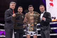 Gladiator Fight Night 6; Festsaal Ingolstadt; verteidigt seinen Titel durch KO in der zweiten Runden; Joilton Lutterbach (Wiese Hose) gegen Vajtan Shanava, Trainer Genti Morina und Dardan Morina, , WKU Weltmeisterschaft