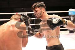 2. Gladiators Fight Night - Hauptkampf - Sieger nach Punkten Burhan Avdili (Schwarze Hose) aus Ingolstadt - Daniel Vogel (grüne Hose) aus der Schweiz