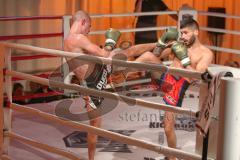 Kickboxen - Vollkontakt - WM Kampf  - WKN K1 bis 58,5 Kg - Szajko Jan rote Hose Kickboxtempel Ingolstadt - Huet Ougo schwarze Hose Osman Gym - Foto: Jürgen Meyer