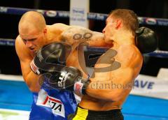 Kickboxen WM Jens Lintow - Alessio Rondelli - Rondellis gefährlicher Infight