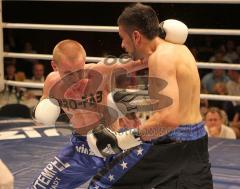 Kickboxen Weltmeisterschaft Titelverteidigung Johannes Wolf gegen Sunny The Hitman Hira im Stadttheater Ingolstadt