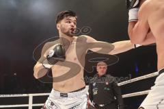 Gladiator Fightnight 3 - K1 Kickboxen - Weltmeisterschaft, Männer bis 83 kg, Avdili Burhan (Ingolstadt, weiß-orange Hose) gegen David Meduna (Tschechien, weiße Hose), Sieger KO 4. Runde Burhan Avdili