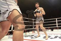 Gladiator Fightnight 3 - K1 Kickboxen - Weltmeisterschaft, Männer bis 83 kg, Avdili Burhan (Ingolstadt, weiß-orange Hose) gegen David Meduna (Tschechien, weiße Hose), Sieger KO 4. Runde Burhan Avdili