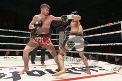 Gladiator Fightnight 3 - K1 Kickboxen - Deutsche Meisterschaft, Männer bis 67 kg, Chriss Vass (Ingolstadt, rote Hose) gegen Ali Nazari (Lauingen, weisse Hose), Sieger Vass nach Punkten 2:1