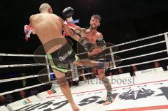 Gladiator Fightnight 3 - K1 Kickboxen - Deutsche Meisterschaft, Männer bis 70 kg, Egzon Gashi (Ingolstadt, schwarze Hose) gegen Murat Inan (Überlingen, schwarz-grüne Hose), Sieger Abbruch 3. Runde Murat Inan