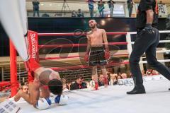 Kickboxen - K1 - Plaza Fights - Europameisterschaft K1 bis 59 KG, Jan Szajko (Ingolstadt schwarze Hose), Gegner Totts Tarik (Genua, rote Hose)