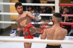 Kickboxen - K1 - Plaza Fights - Europameisterschaft K1 bis 59 KG, Jan Szajko (Ingolstadt schwarze Hose), Gegner Totts Tarik (Genua, rote Hose)