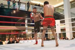 Kickboxen - K1 - Plaza Fights - Europameisterschaft K1 bis 59 KG, Jan Szajko (Ingolstadt schwarze Hose), Gegner Totts Tarik (Genua, rote Hose)