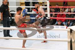 Kickboxen - K1 - Plaza Fights - Europameisterschaft K1 bis 59 KG, Jan Szajko (Ingolstadt schwarze Hose), Gegner Totts Tarik (Genua, rote Hose) links