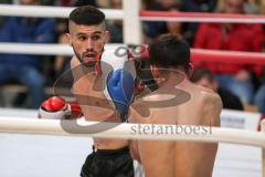 Kickboxen - K1 - Plaza Fights - Europameisterschaft K1 bis 59 KG, Jan Szajko (Ingolstadt schwarze Hose), Gegner Totts Tarik (Genua, rote Hose)
