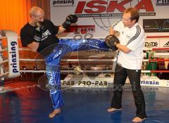 Pressetraining - Jens Lintow Abschiedskampf - Trainer Peter Lutzny