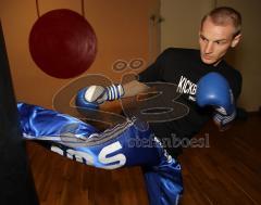 Kickboxen - Johannes Wolf im Training - Vorbereitung für den Weltmeisterschaftskampf 2010