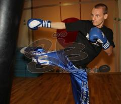 Kickboxen - Johannes Wolf im Training - Vorbereitung für den Weltmeisterschaftskampf 2010