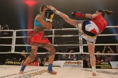 Kickboxen - Weltmeisterschaft WKU - Dr. Christine Theiss (München) - Cathy Le-Mee (F). Sieg nach Punkten für Theiss