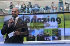 Kickboxen - Weltmeisterschaft - ISKA - Johannes Wolf gegen Marvin Falk (F) - Fernsehmoderator Pierre Geisensetter